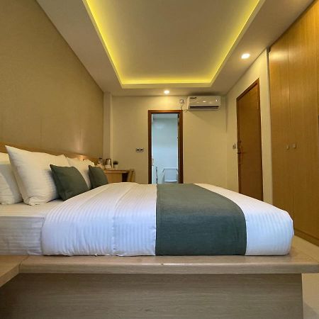 Huvan Beach Hotel At Хулхумале Экстерьер фото