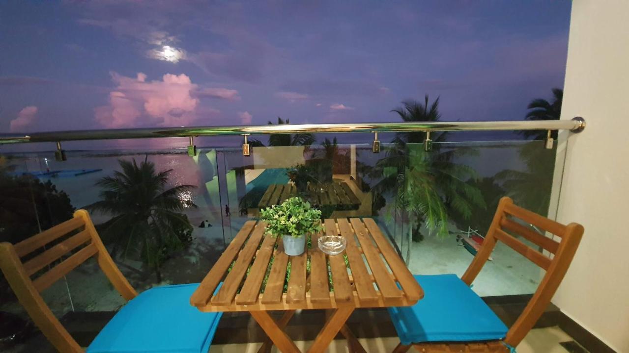 Huvan Beach Hotel At Хулхумале Экстерьер фото